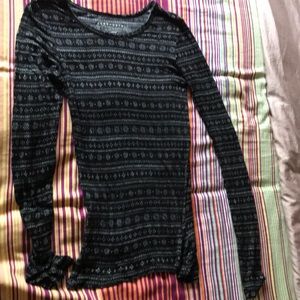 Womens Aéropostale Shirt black and gray